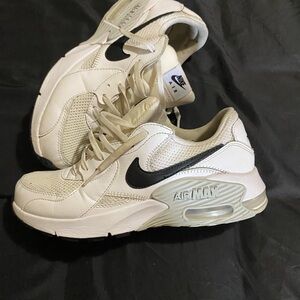 Nike Air Max Excee Pure platinum White Sz 7.5 Men’s